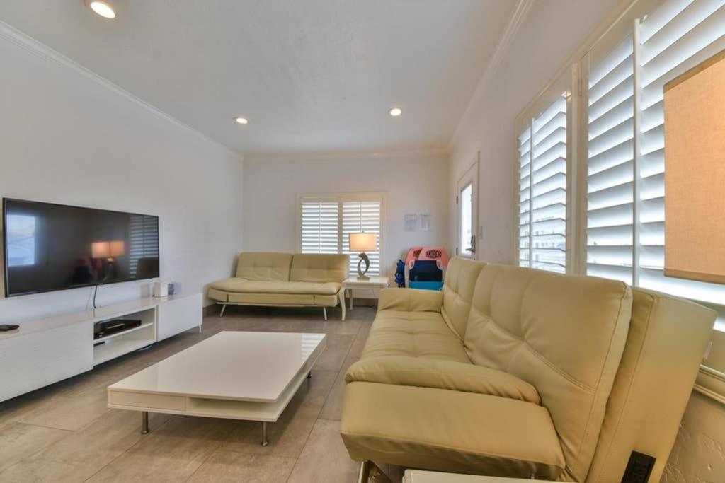 ניופורט ביץ' 1000#1 Contemporary Home W/ Parking, Grill, & Ac! מראה חיצוני תמונה